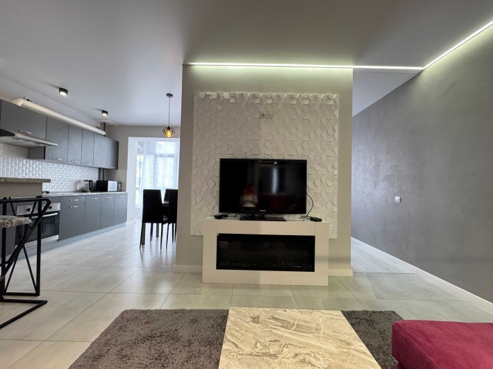 оренда 1-к ЦЕНТР Височана 18 МІСТЕЧКО ЦЕНТРАЛЬНЕ . Вільна . Ключі. - фото 1