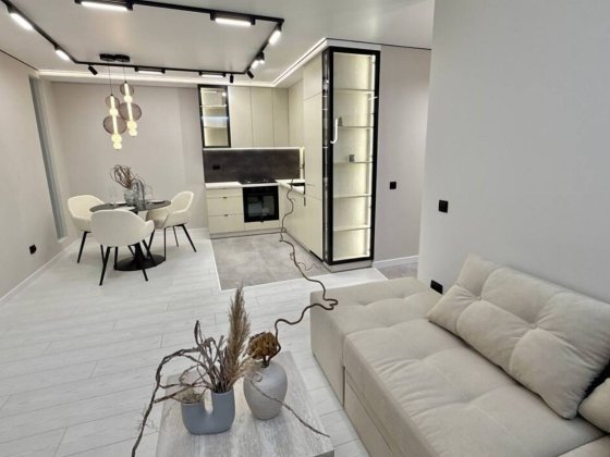 Оренда 2кімнати та кухня вітальня по вул.Київській.