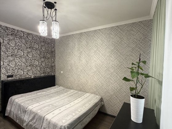 Оренда 2 кімнатна квартира вул Івасюка Черновцы