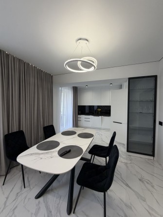 Оренда 2-кім VIP новобудови біля парку! - фото 1