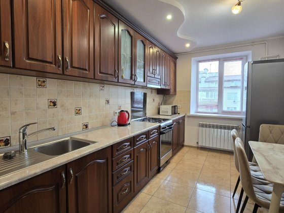 2 кімнатна з кондиціонером Тролейбусна Пасічна Івано-Франківськ