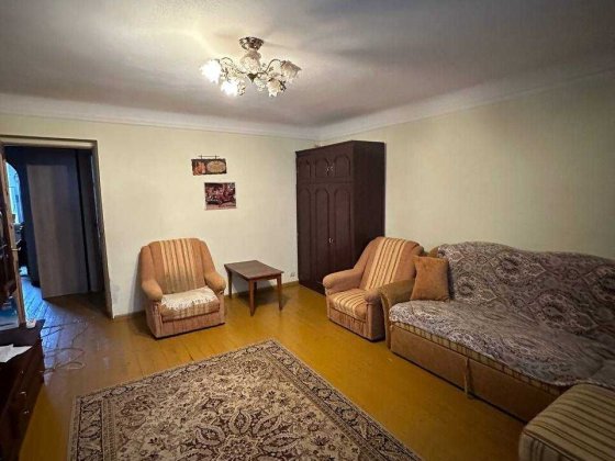 ЦЕНТР Здам 1-км кв в Цегляному будинку біля Парку за ХОРОШОЮ Ціною Ровно