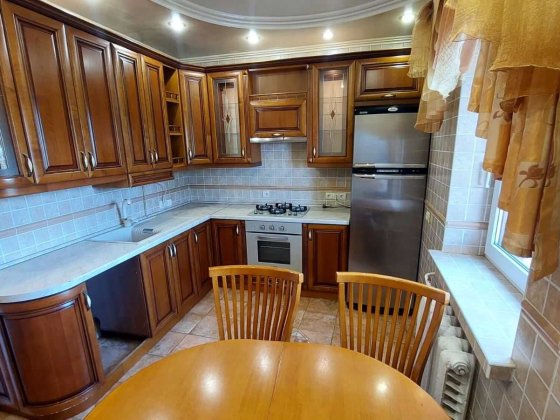 Здається 3 кім квартира (Центр) Черновцы