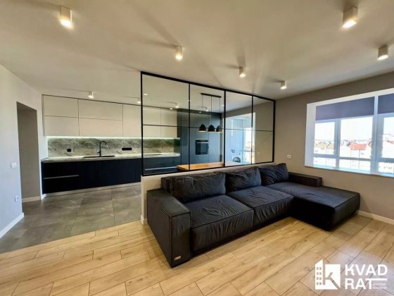 Оренда стильної квартири площею 78.5м2 у центрі міста! Ивано-Франковск