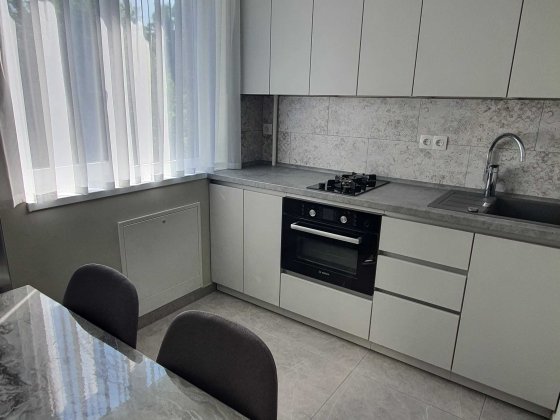 Оренда квартири від власника 2к Проспект, після кап.ремонта Ужгород