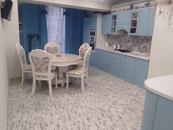 Терміново здається 3 км квартира Соборна площа, вільна, ключі! Черновцы