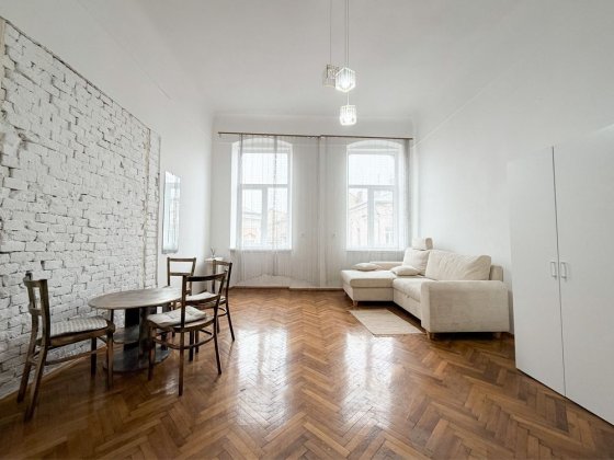 Здається 1кімн смарт квартира в центрі міста Чернівці