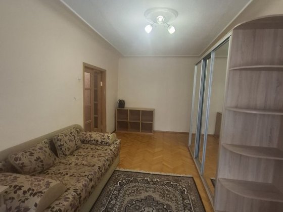 Оренда 3 кім кв Небесної Сотні Чернівці