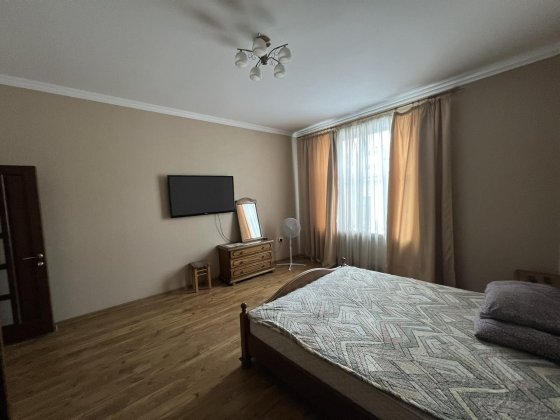 Оренда 2кн,в самому центрі на Франка. Черновцы