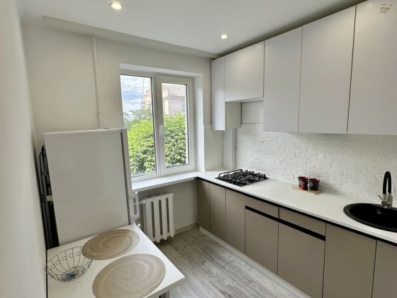 Здам 2кім ПРОСПЕКТ - Незалежності, зуп. Спорттовари Черновцы