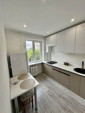 Здам 2кім ПРОСПЕКТ - Незалежності, зуп. Спорттовари - фото 1