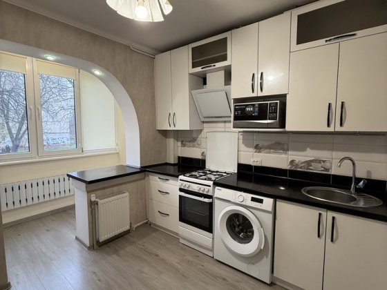 Оренда 1- но кімнатної квартири в центрі міста, лічильник на тепло,ЦУМ Чернігів