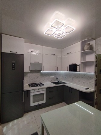 Здам 1-кімнатну квартиру з меблями та технікою - фото 1