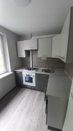 Пропонуємо  в оренду 1-ну затишну квартиру  по вул. Сумгаїтській, 59 - фото 1