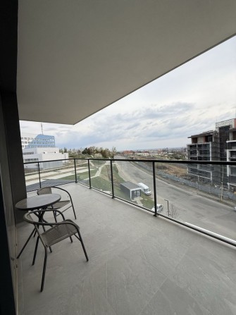 Стильна квартира з терасою та чудовим видом - фото 1