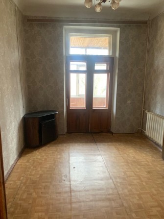 3-х кімнатна квартира в центрі для довгострокової оренди - фото 1