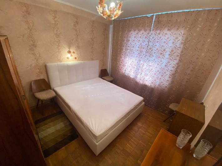 Здається 2х кімн.кв. вул.Я.Гашека 8, Дарницька площа - фото 1