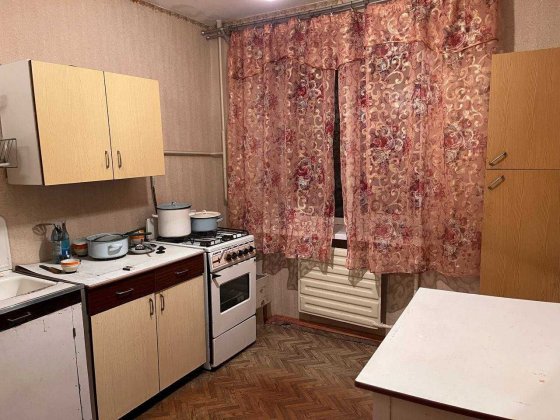 2 кімнатна квартира в Чернігові. Ринок Нива, універмаг Сіверський. Чернігів