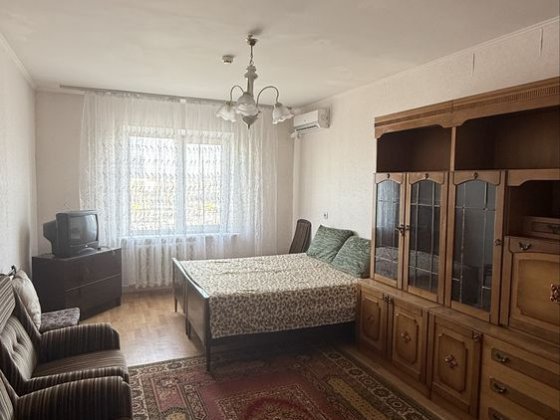 Оренда 1 кімнатної, вул. Данькевича 8, Троєщина, поряд парк