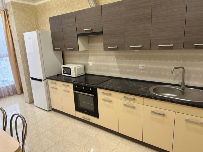 Оренда однокімнатної квартири на Поділлі, Пирогова (вулиця Зодчих) - фото 1