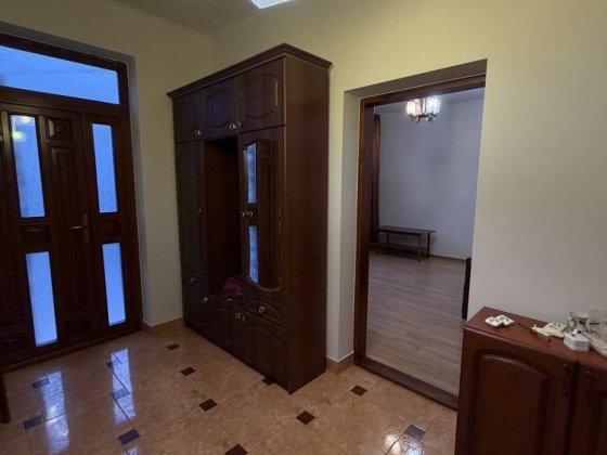 Оренда 2 кімнатної квартири в приватному будинок вул.Заводська Ужгород