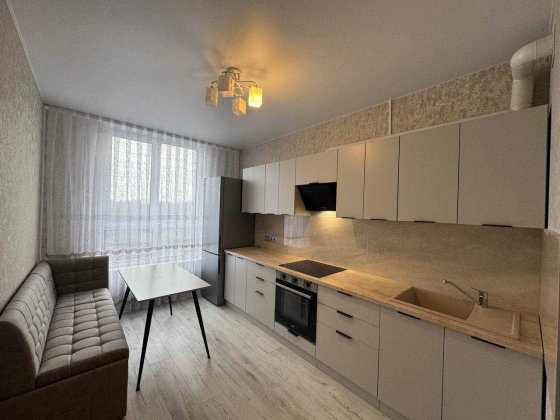 Перша оренда ЖК Авеню 42 Глушкова метро Теремки Киев