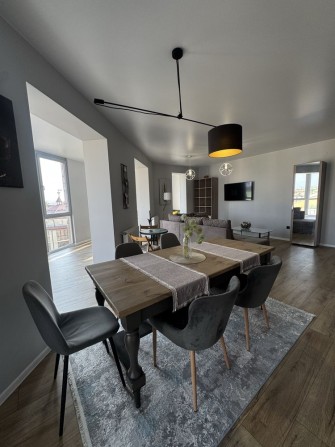 Оренда пентхауса вул. Г.Майдану 150 - фото 1