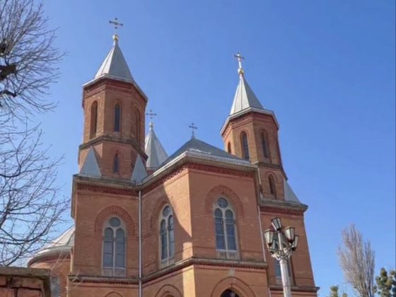 Здається 2-км квартира навпроти Вірменської церкви Чернівці