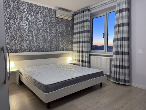 Видова євродвушка 52м2 | вул  Ревуцького 9 | метро Харківська, Позняки Київ