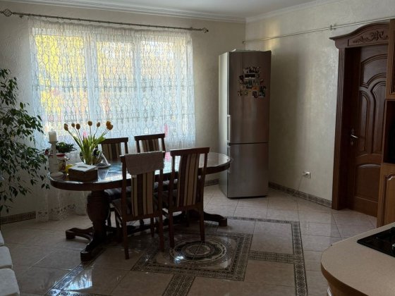 Здається в оренду простора кв-ра біля Православної Набережної Ужгород