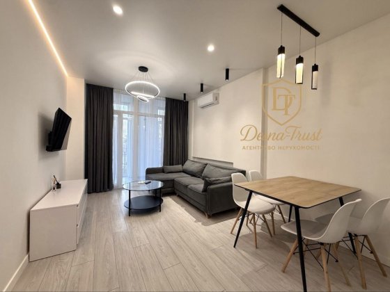 Оренда  2к кв 80м2 в жк Комфорт Таун