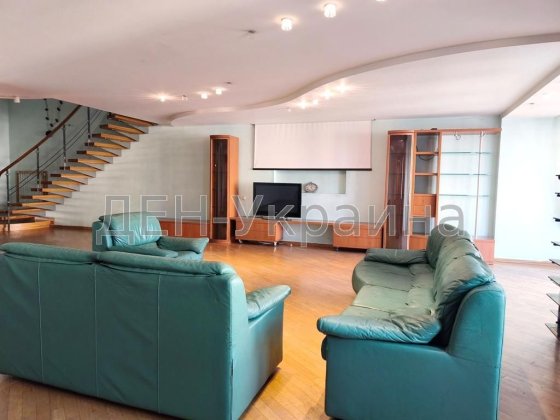 Оренда просторої дворівневої квартири в центрі Оболоні Київ