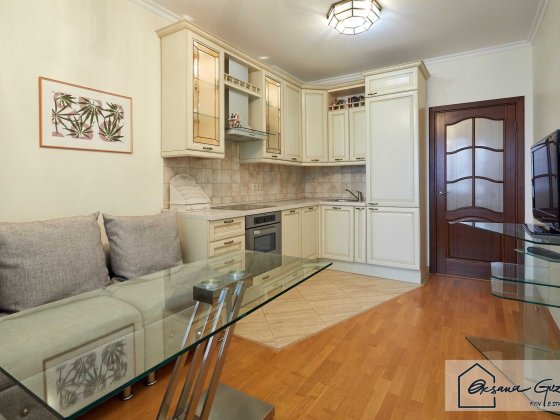 Оренда ЖК Космополітен, 13-й пов., 44м, спальня, кухня, посуд, ванна Киев