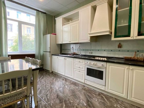 Липки. Урядовий квартал. Оренда 3к на Інститутській 19а Київ