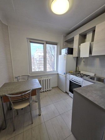 Оренда 2х ком. кв. Дегтярівська 43/2. - фото 1