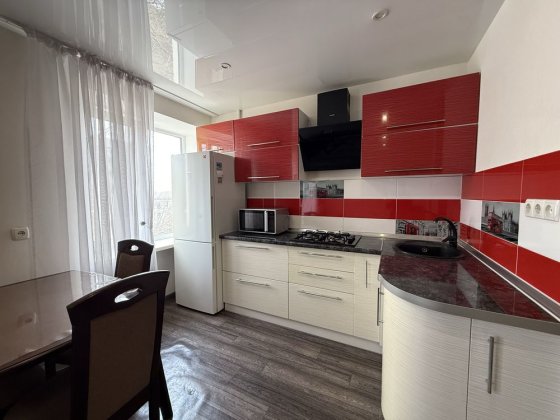 Аренда 1 кім в центрі Паторжинського,3 Днепр