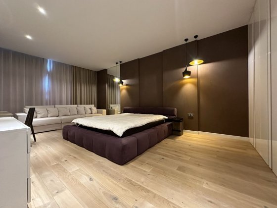 Кловський узвіз 7 Печерськ здам 3к кввртиру 160м2 без %, інвертор