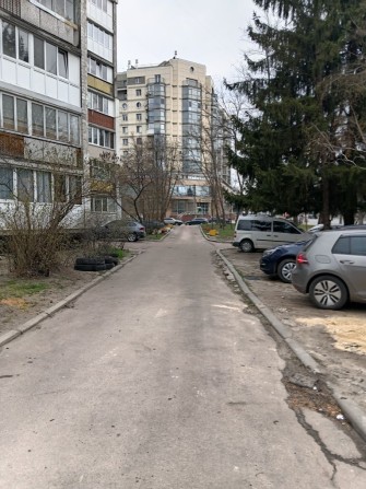 Оренда 2 кім. квартири поліпшеного  планування пл. Короленко - фото 1