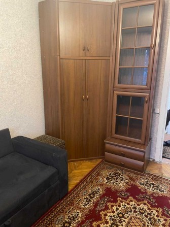 Сдам 2х ком кв ул Соловьяненко 12, 5 мин пешком м. Черниговская - фото 1