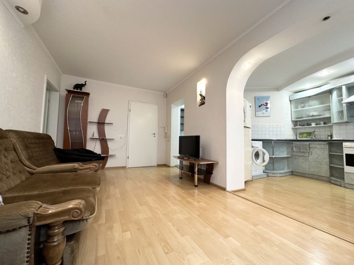 Здається 2 к квартира, пр. О. Поля ,24 - фото 1