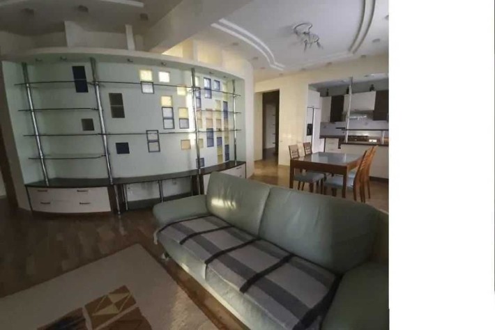 Здається 4х кімн. квартира в самому центрі - фото 1