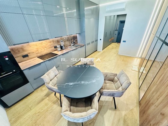 3.к. студия 90м2 ЖК Грани Рыбинский Гагарина Днепр