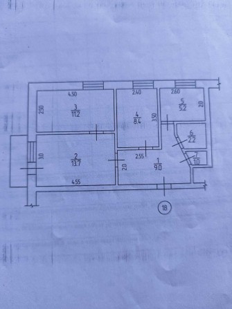 З кімнатна квартира Зінченка 4б Центр шкільний район Ацинус. Власник - фото 1