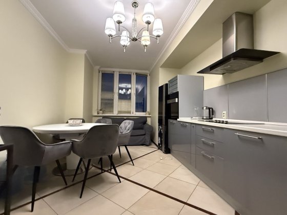 Здам квартиру 3 кім. вул.Княжий затон 21( з паркінгом) Київ