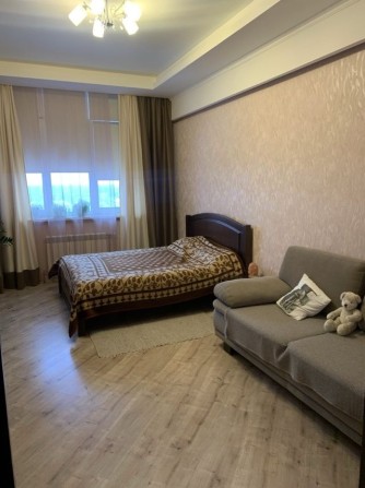 Оренда евро двушки,Хоткевича 8,Генератор, Дніпровський район - фото 1