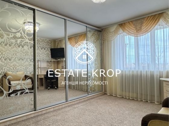 Укомплектована квартира р-н 5/5 Кропивницкий