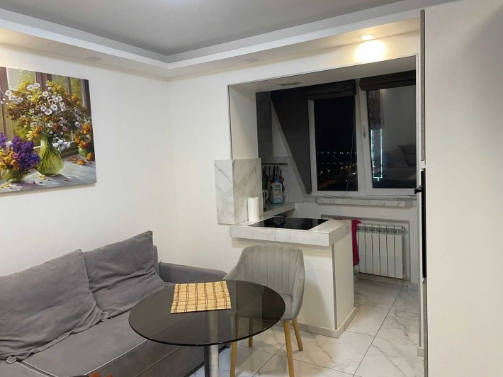 Аренда 2-х комн. Победа 6 евроремонт. Свободна. Ключи на руках! - фото 1