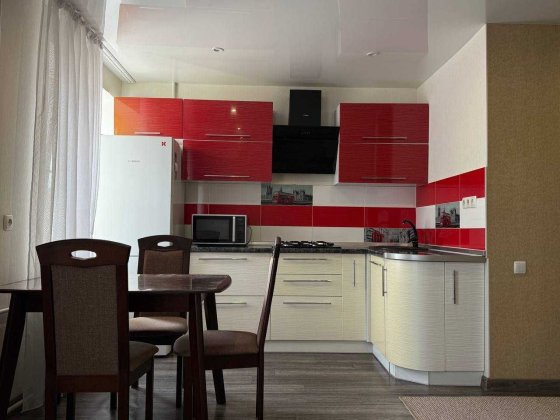 1-к біля Нагорки. Повна комплектація, балкон, заїжджай і живи!