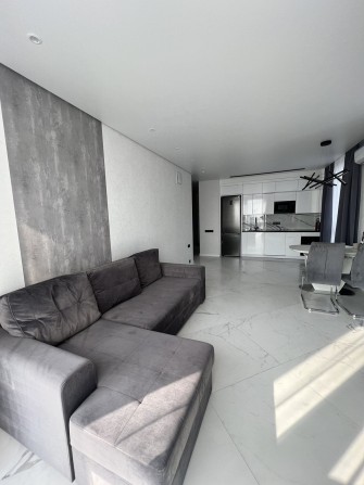 Генератор, опалення, ліфти, вода. 2-к ЖК Славутич, Зарічна 6 - фото 1