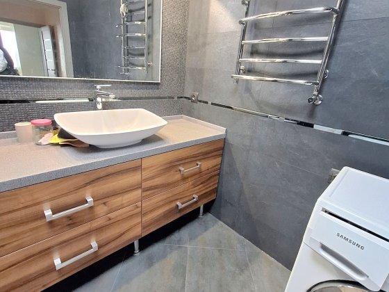 СДАМ 3кв. ост.Почта ЕВРО цена 17 000 грн. Запорожье